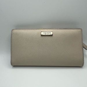 White Kate Spade wallet